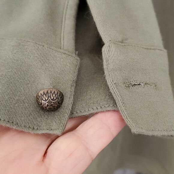 Women's top top soft surroundings. Olive green PS. Over sized. Long sleeves. - Picture 5 of 8
